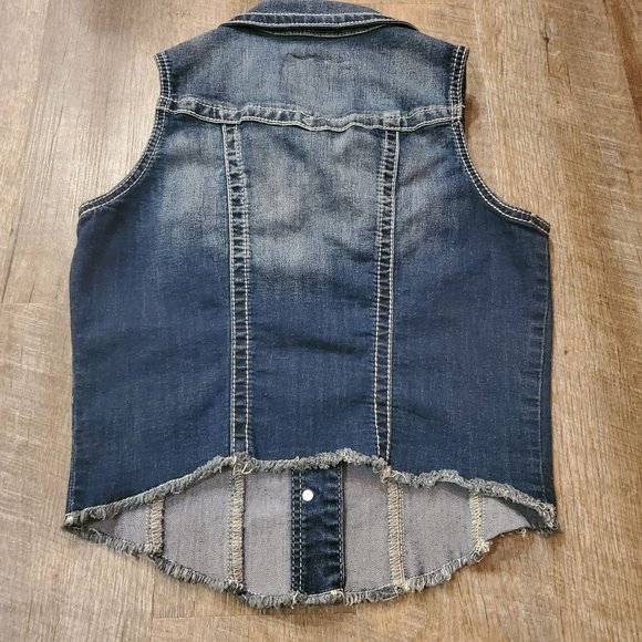 MAURICE'S WOMANS JEAN VEST MEDIUM POCKETS BUTTON CLOSURE BLUE - Picture 2 of 7